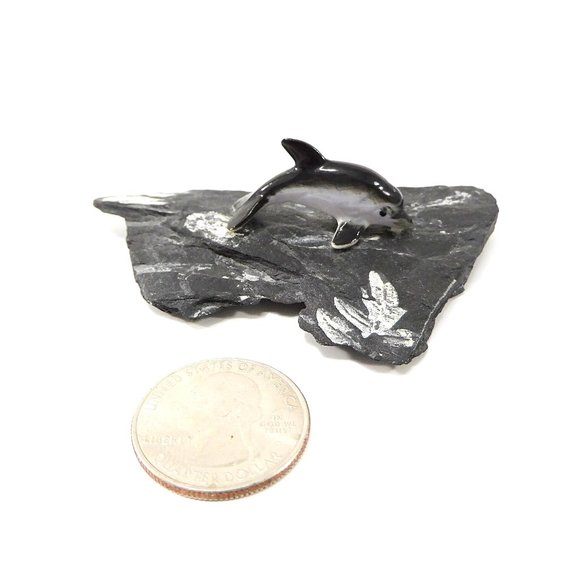 Minature Dolphin Figurine on Painted Slate 3.25" - Picture 2 of 8